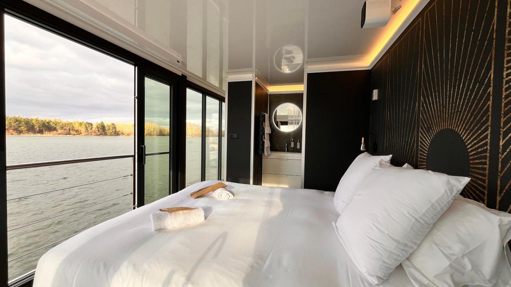 L'Escale Royale Saint-Martin-La-Garenne Port Ilon - Seine - Giverny المظهر الخارجي الصورة