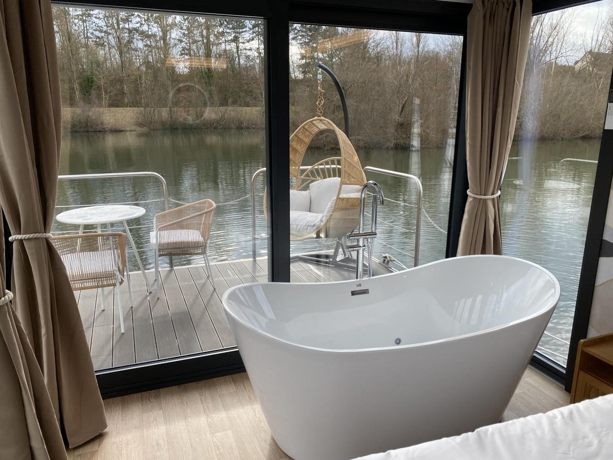 L'Escale Royale Saint-Martin-La-Garenne Port Ilon - Seine - Giverny المظهر الخارجي الصورة