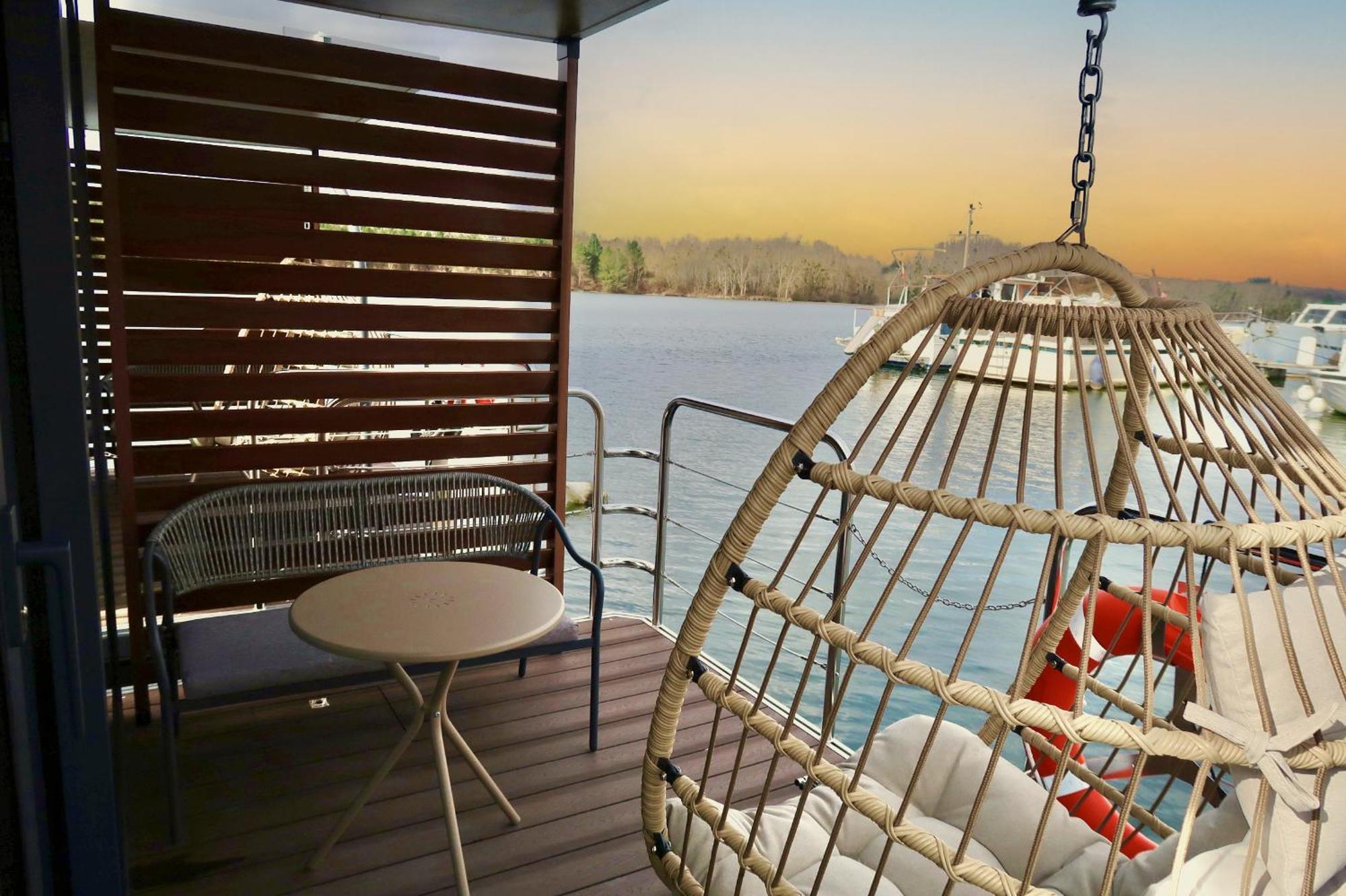 L'Escale Royale Saint-Martin-La-Garenne Port Ilon - Seine - Giverny المظهر الخارجي الصورة