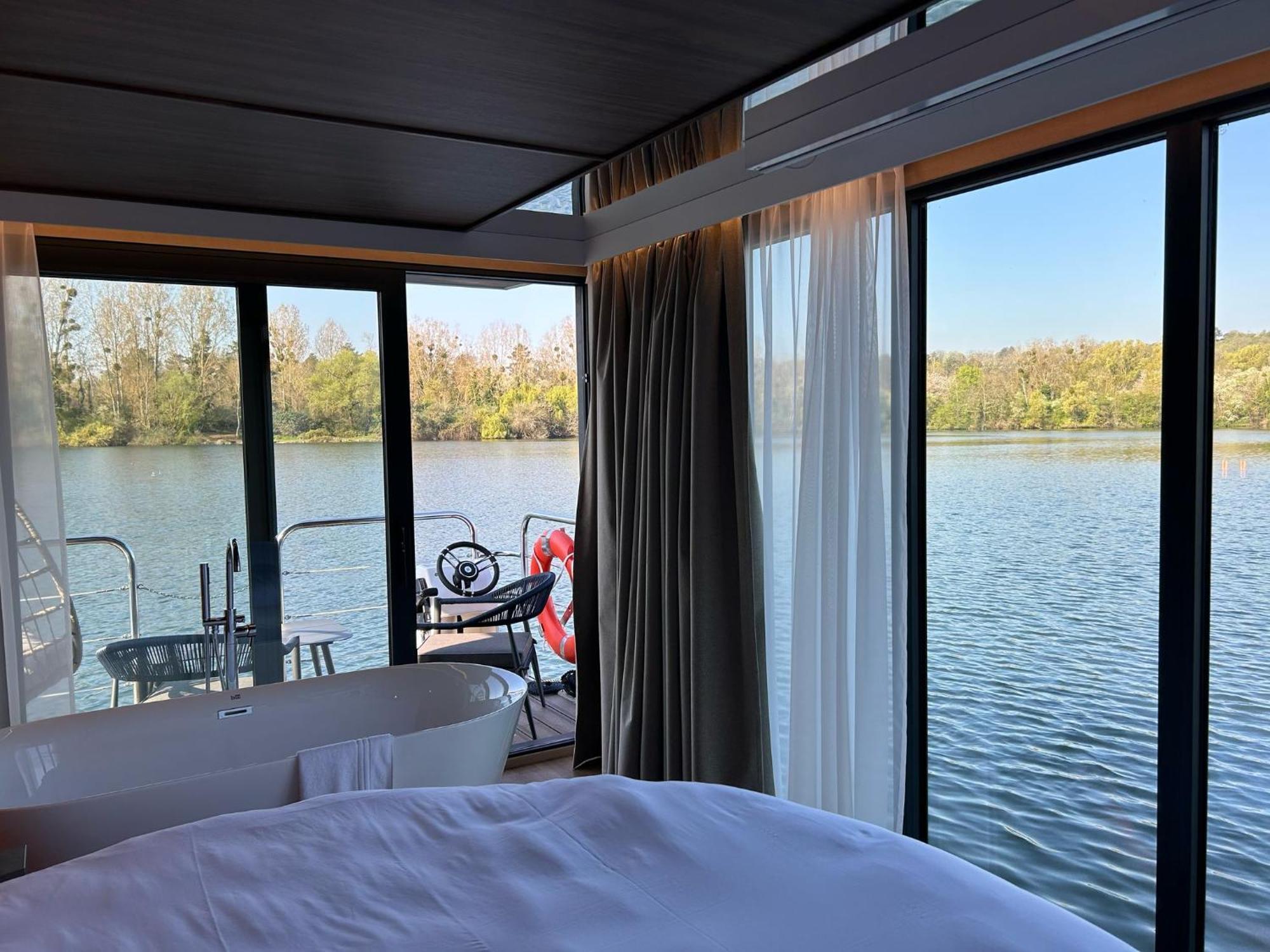 L'Escale Royale Saint-Martin-La-Garenne Port Ilon - Seine - Giverny المظهر الخارجي الصورة