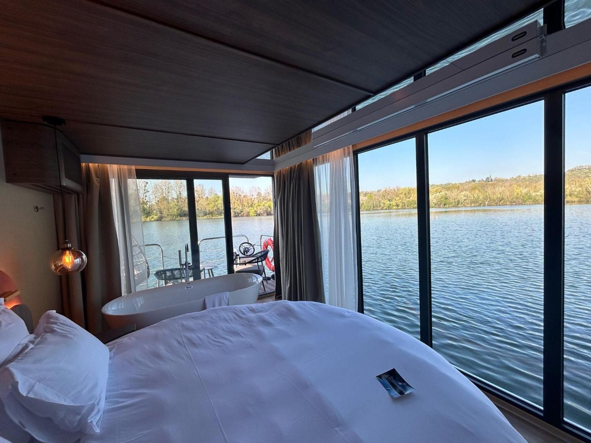 L'Escale Royale Saint-Martin-La-Garenne Port Ilon - Seine - Giverny المظهر الخارجي الصورة